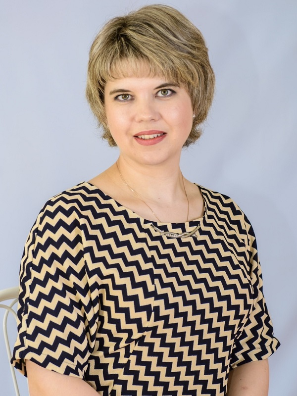 Музыкальный руководитель Плеханова Алена Григорьевна.